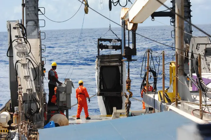 ship offshore hardware equipment